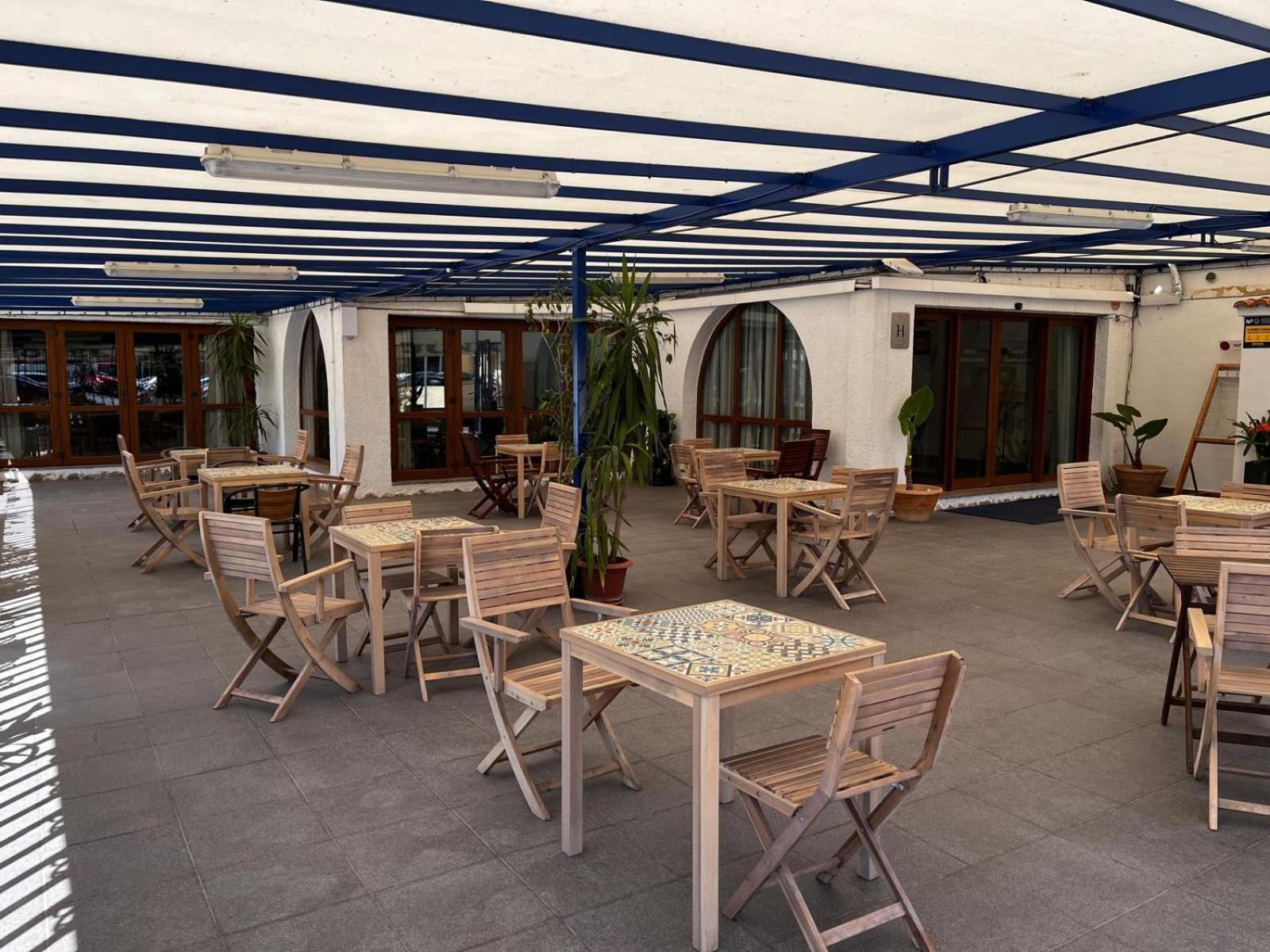Hotel Blason Junior Пеньискола Экстерьер фото
