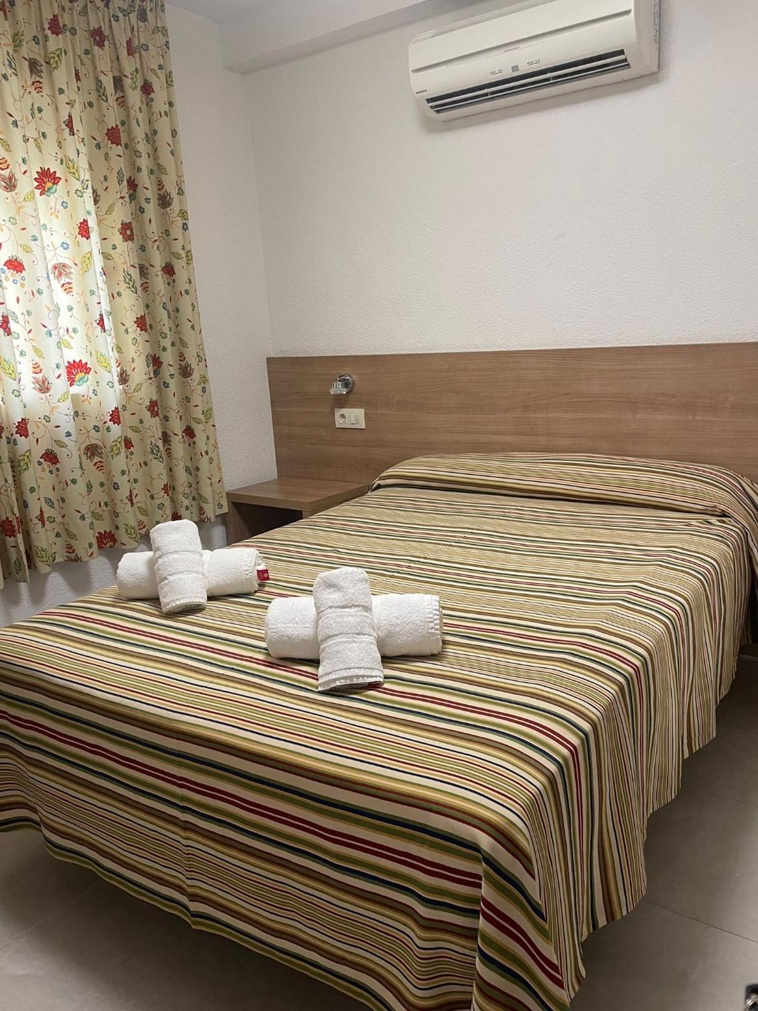 Hotel Blason Junior Пеньискола Экстерьер фото